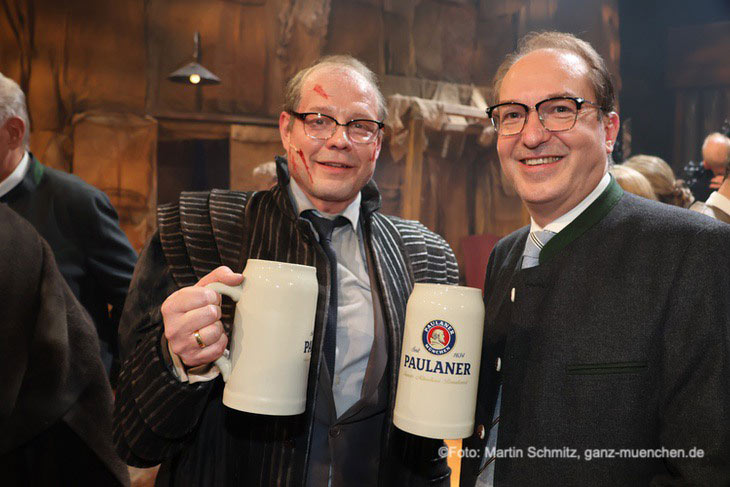 Salvator-Probe 2026 - Wowo Habdank und Minister Alexander Dobrindt nach dem Singspiel auf dem Nockherberg am 04.03.2026 (&copy;Foto: Martin Schmitz)  